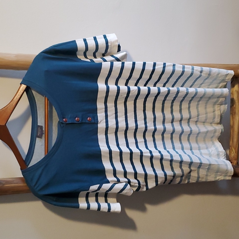 Rw&Co XL summer tee